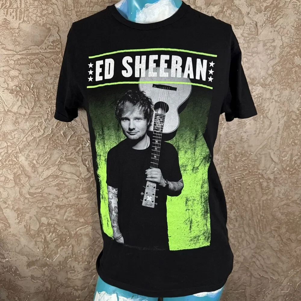 Ed Sheeran 2015 Tour T-Shirt Black Green Concert Tee Size Medium Music Merch - Picture 1 of 8